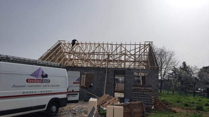 Travaux de charpente traditionnelle Cher